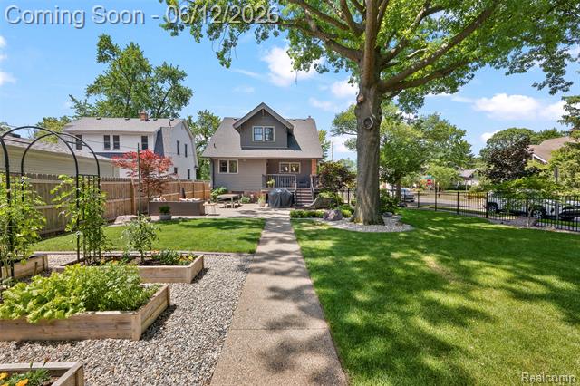 Builiding view three for 728 N Washington, Royal Oak, MI. 48067