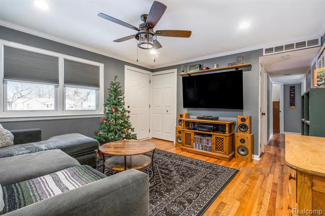 Builiding view four for 11 Metroview, Ann Arbor, MI. 48108