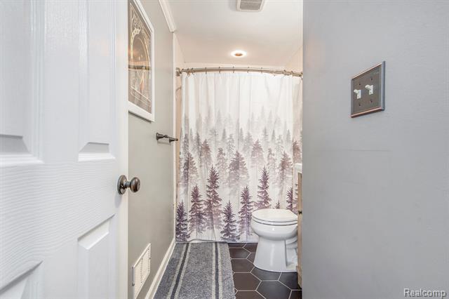 Builiding view fourteen for 11 Metroview, Ann Arbor, MI. 48108