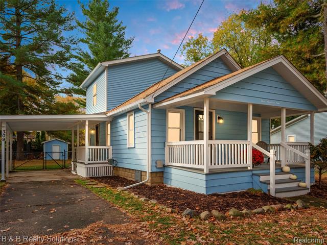 Builiding view eighteen for 309 School, Almont, MI. 48003