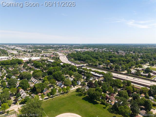 Builiding view forty one for 704 N Edison, Royal Oak, MI. 48067