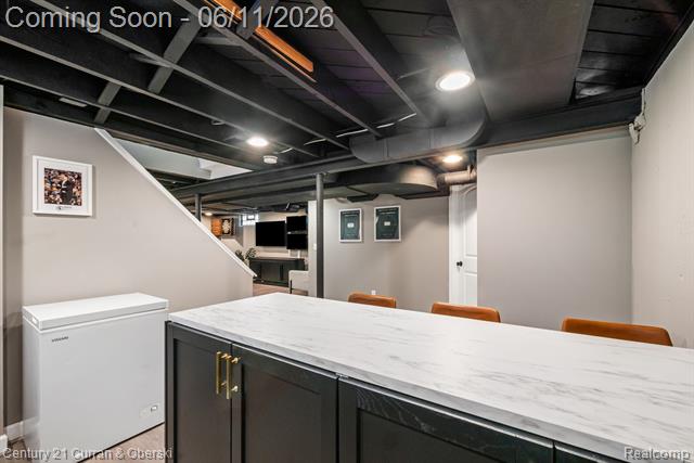 Builiding view thirty one for 704 N Edison, Royal Oak, MI. 48067