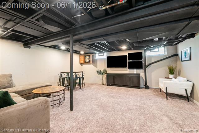 Builiding view thirty three for 704 N Edison, Royal Oak, MI. 48067