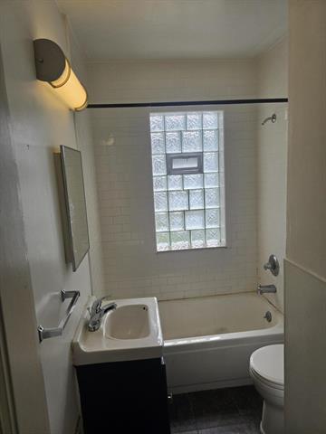 Builiding view thirteen for 928 Maplegrove, Royal Oak, MI. 48067