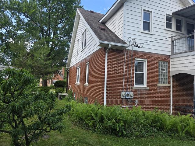 Builiding view two for 928 Maplegrove, Royal Oak, MI. 48067