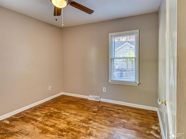 Builiding view nineteen for 908 N Maple, Royal Oak, MI. 48067