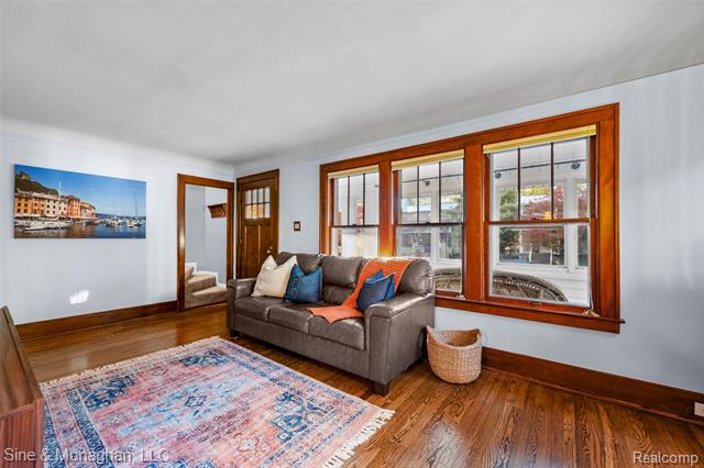 Builiding view eight for 517 Forest, Royal Oak, MI. 48067