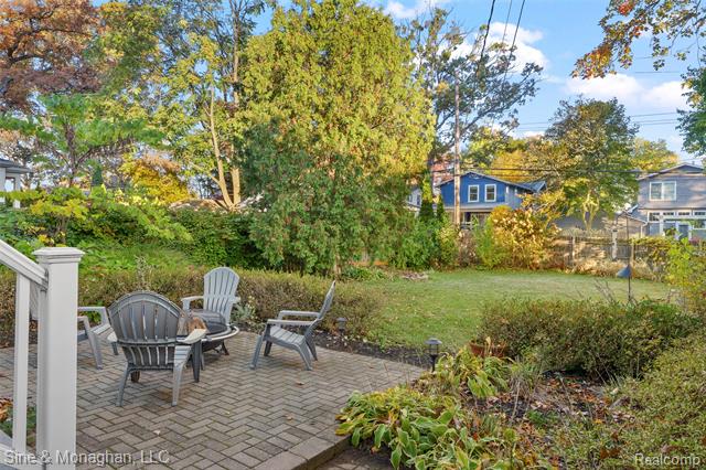 Builiding view forty one for 517 Forest, Royal Oak, MI. 48067