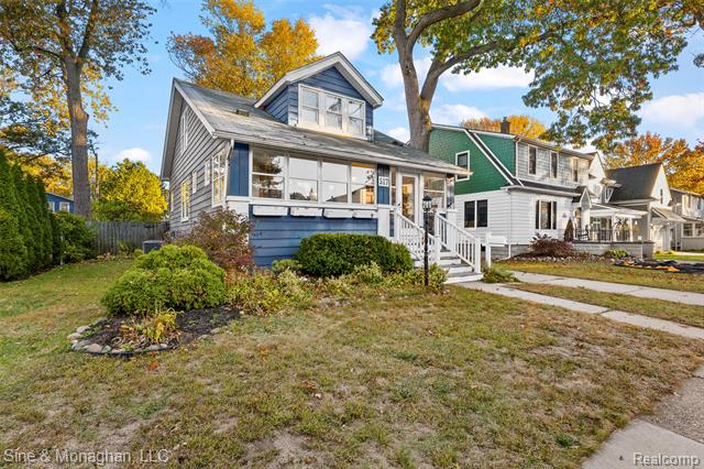 Builiding view one for 517 Forest, Royal Oak, MI. 48067