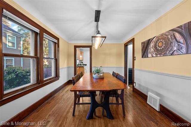 Builiding view ten for 517 Forest, Royal Oak, MI. 48067