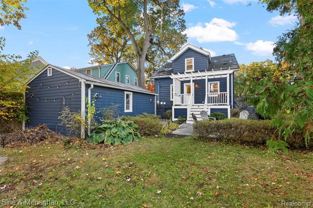 Builiding view thirty eight for 517 Forest, Royal Oak, MI. 48067