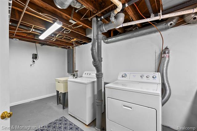 Builiding view thirty four for 517 Forest, Royal Oak, MI. 48067