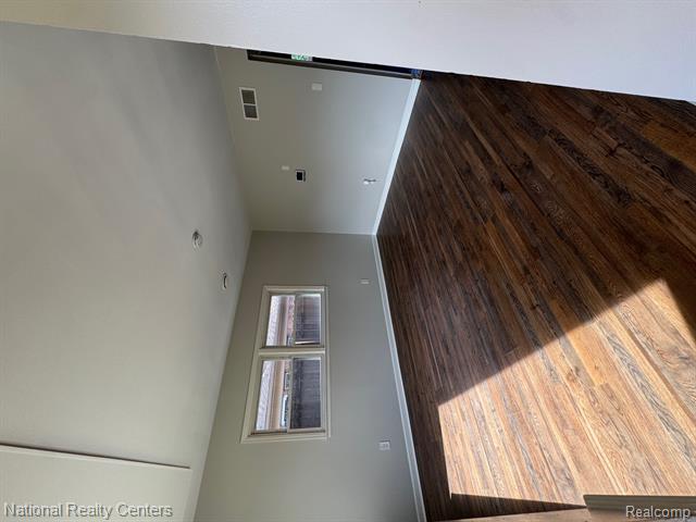 Builiding view two for 28111 Brentwood, Southfield, MI. 48076