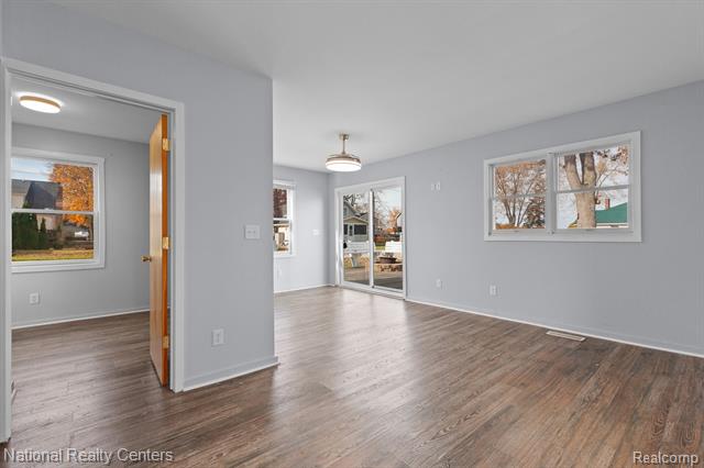 Builiding view eight for 115 Wamplers Ct, Brooklyn, MI. 49230