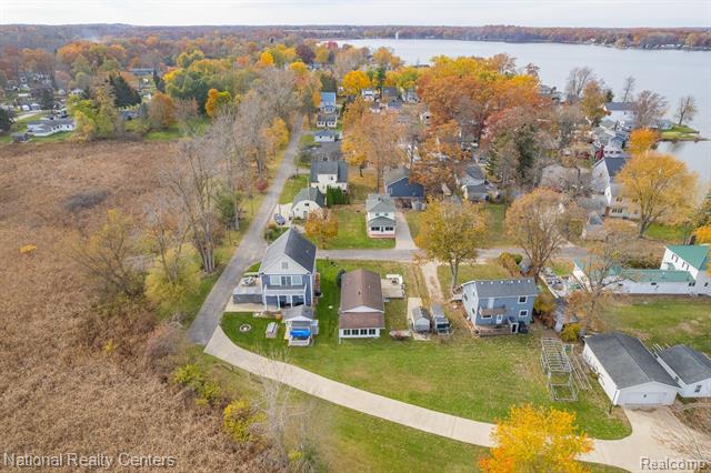 Builiding view forty four for 115 Wamplers Ct, Brooklyn, MI. 49230