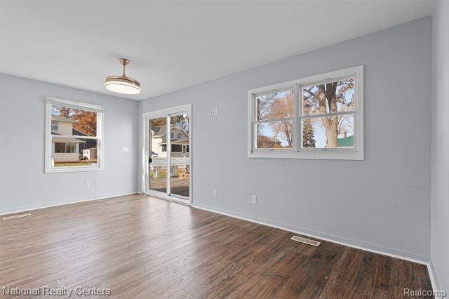 Builiding view four for 115 Wamplers Ct, Brooklyn, MI. 49230