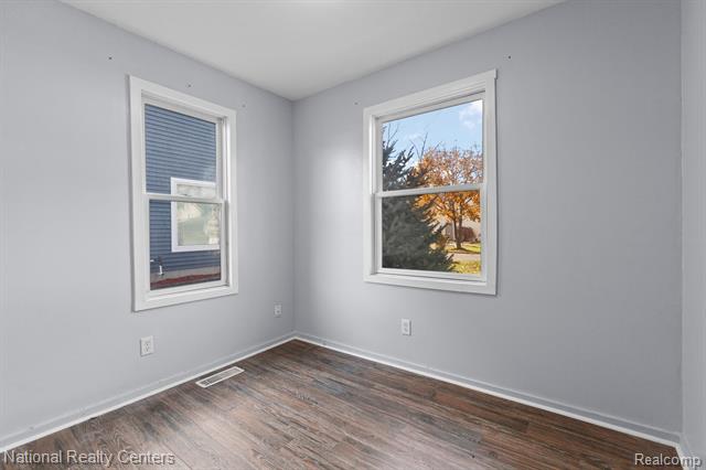 Builiding view six for 115 Wamplers Ct, Brooklyn, MI. 49230