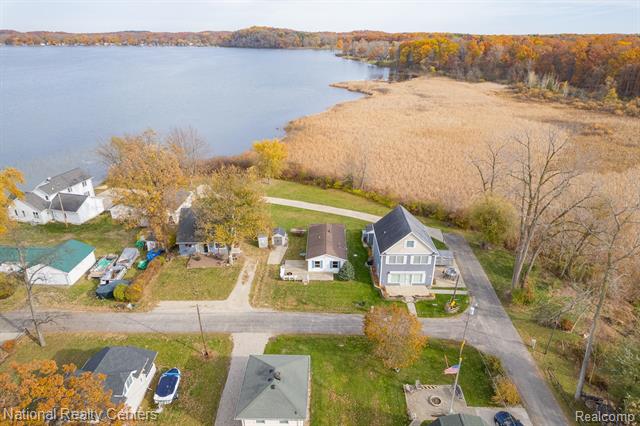 Builiding view thirty four for 115 Wamplers Ct, Brooklyn, MI. 49230