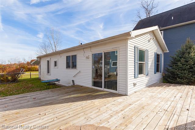 Builiding view twenty five for 115 Wamplers Ct, Brooklyn, MI. 49230