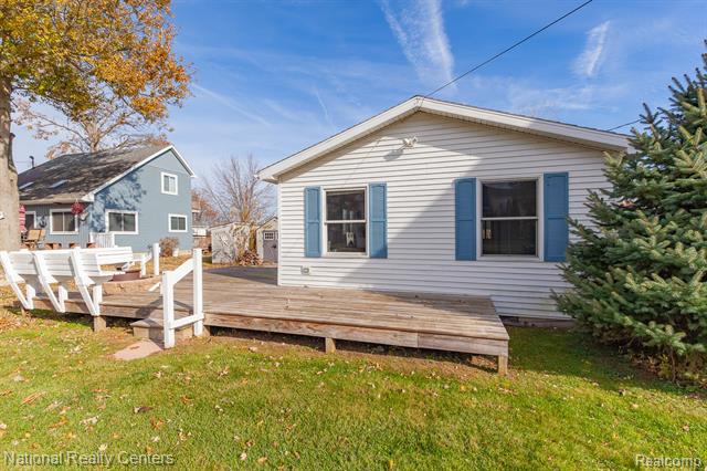 Builiding view twenty nine for 115 Wamplers Ct, Brooklyn, MI. 49230