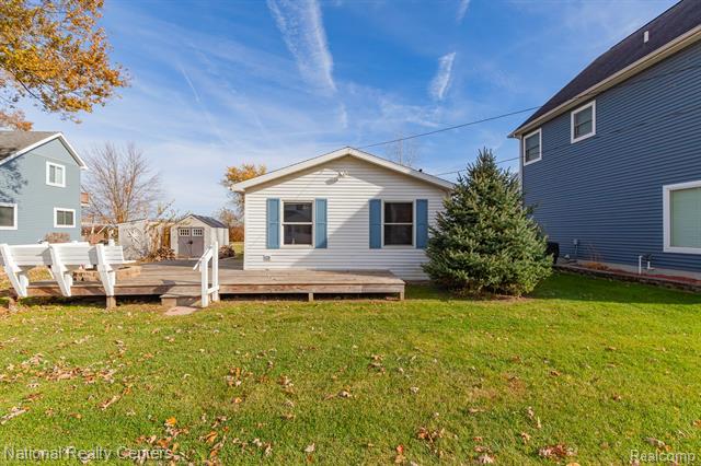 Builiding view twenty seven for 115 Wamplers Ct, Brooklyn, MI. 49230