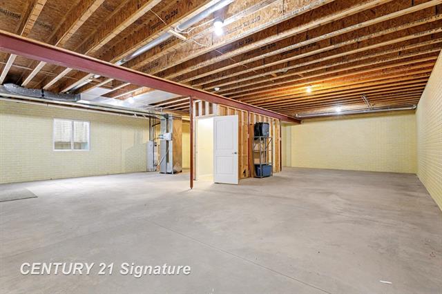 Builiding view fourteen for 114 Tuscany Circle, Saginaw, MI. 48603