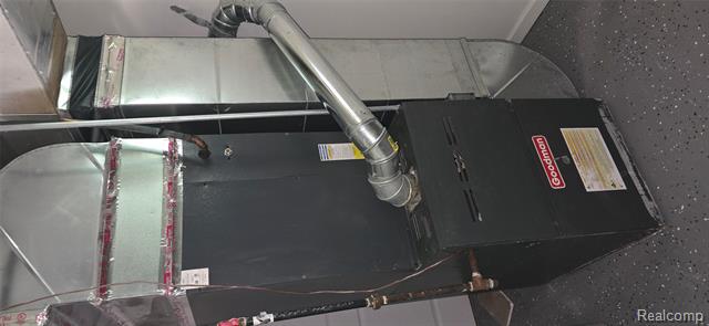 Builiding view fifteen for 10476 Duprey, Detroit, MI. 48224