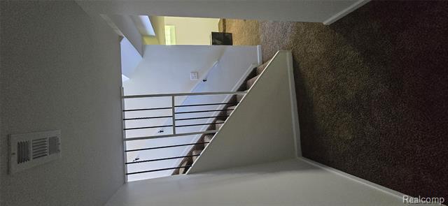 Builiding view seventeen for 10476 Duprey, Detroit, MI. 48224