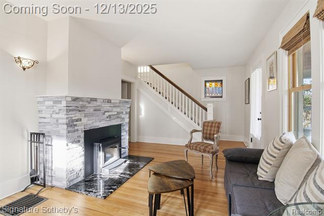 Builiding view seven for 923 N Center, Royal Oak, MI. 48067