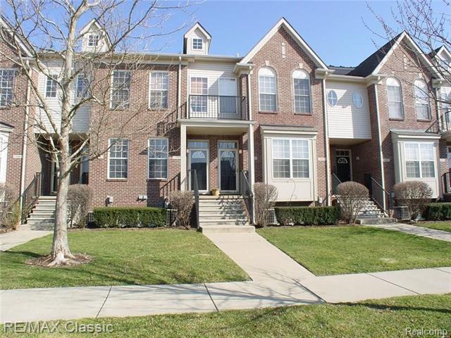 front view for 794 Summerfield Drive, Westland, Mi. 48185