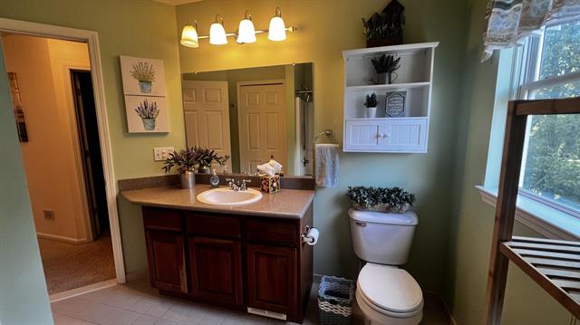 Builiding view forty one for 217 Old Creek, Saline, MI. 48176