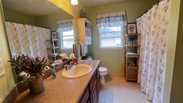 Builiding view forty two for 217 Old Creek, Saline, MI. 48176