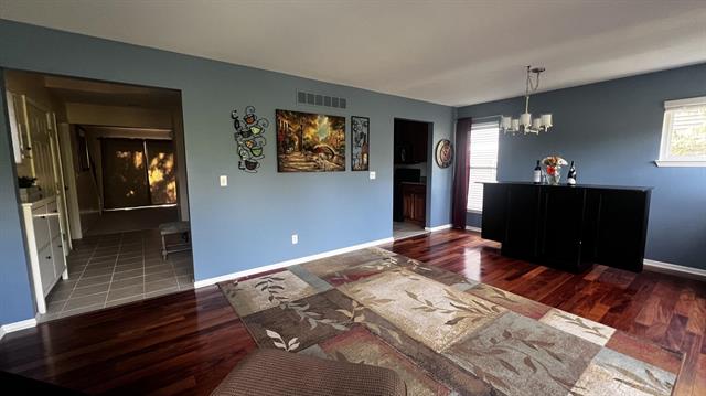 Builiding view twenty five for 217 Old Creek, Saline, MI. 48176