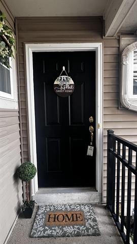 Builiding view two for 217 Old Creek, Saline, MI. 48176