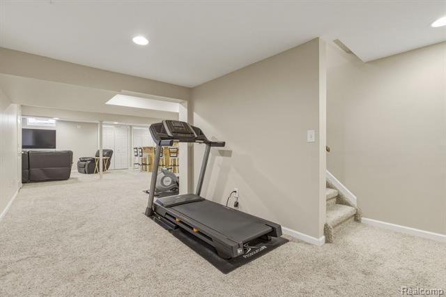 Builiding view eighteen for 16999 Cristina, Clinton Township, MI. 48038
