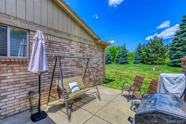 Builiding view twenty five for 16999 Cristina, Clinton Township, MI. 48038