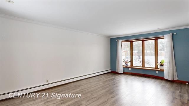 Builiding view nineteen for 2765 Clairmount, Saginaw, MI. 48603