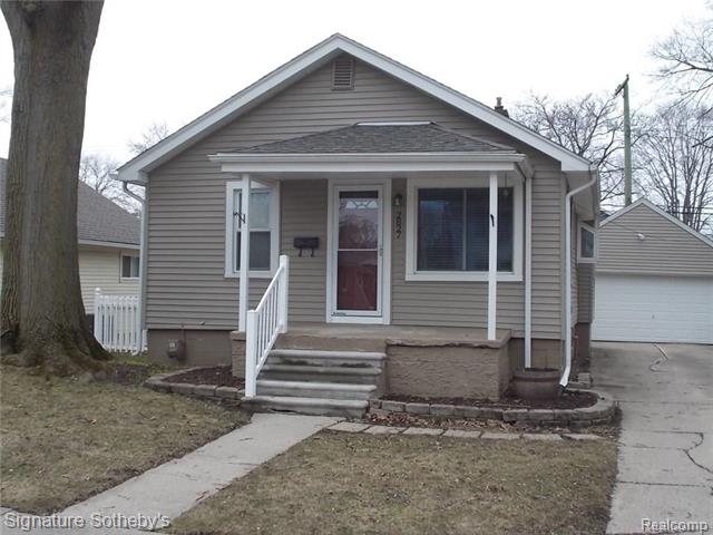 front view for 2827 Gardner Ave, Berkley, Mi. 48072
