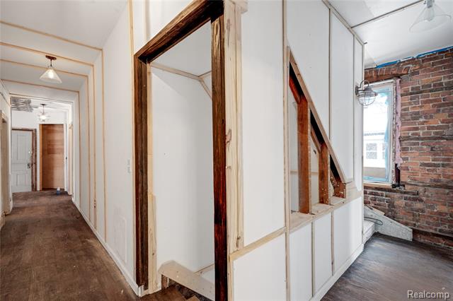 Builiding view thirteen for 70 Lawrence, Detroit, MI. 48202