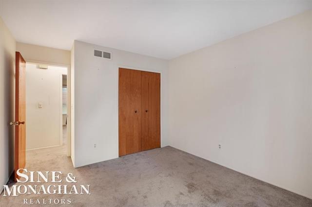 Builiding view seventeen for 22727 Shoreview Ct., Saint Clair Shores, MI. 48082