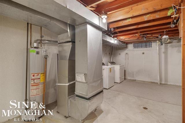 Builiding view twenty one for 22727 Shoreview Ct., Saint Clair Shores, MI. 48082