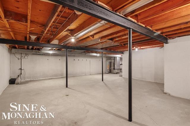 Builiding view twenty for 22727 Shoreview Ct., Saint Clair Shores, MI. 48082