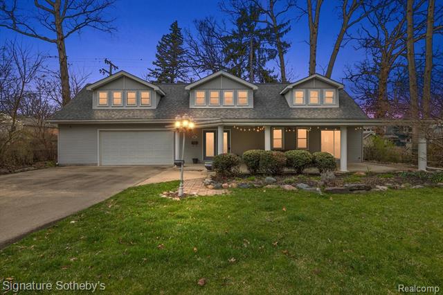 front view for 423 Hawthorn Ave, Royal Oak, Mi. 48067