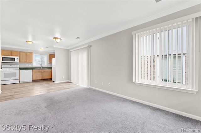 Builiding view four for 23313 Stromp, Trenton, MI. 48183