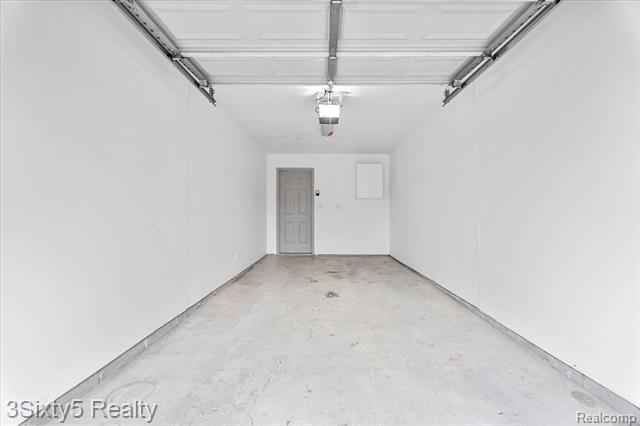 Builiding view seventeen for 23313 Stromp, Trenton, MI. 48183