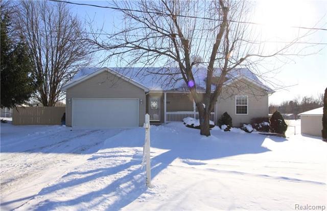 front view for 3022 E Lake, Clio, Mi. 48420