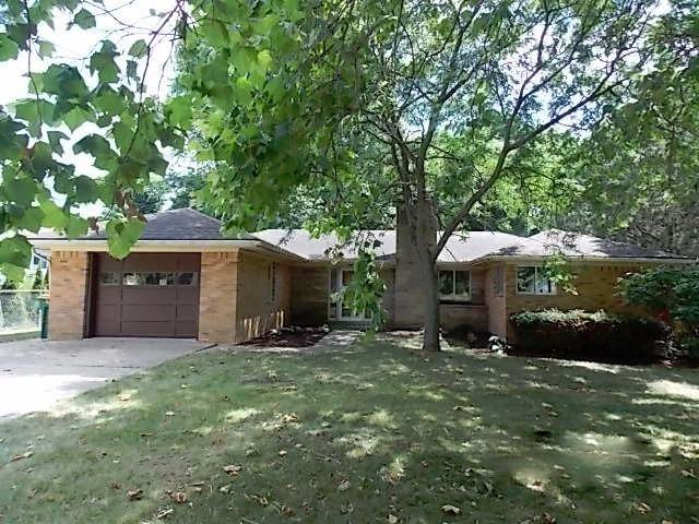 front view for 215 Monroe Street, Saline, Mi. 48176