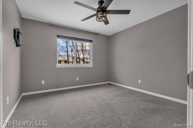 Builiding view thirty six for 5967 Cedar Ridge, Ann Arbor, MI. 48103