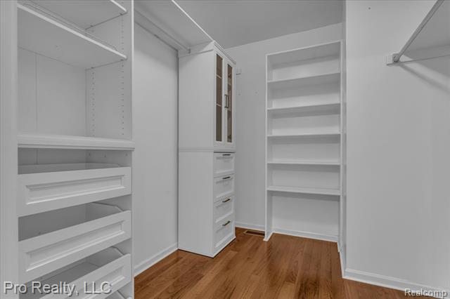 Builiding view thirty two for 5967 Cedar Ridge, Ann Arbor, MI. 48103