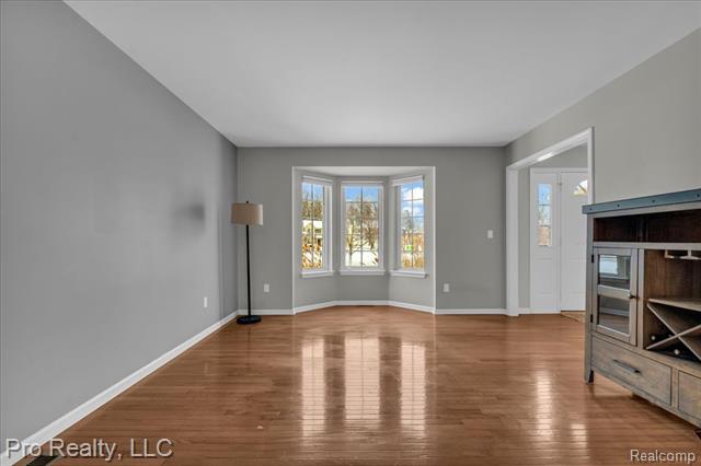 Builiding view twenty one for 5967 Cedar Ridge, Ann Arbor, MI. 48103